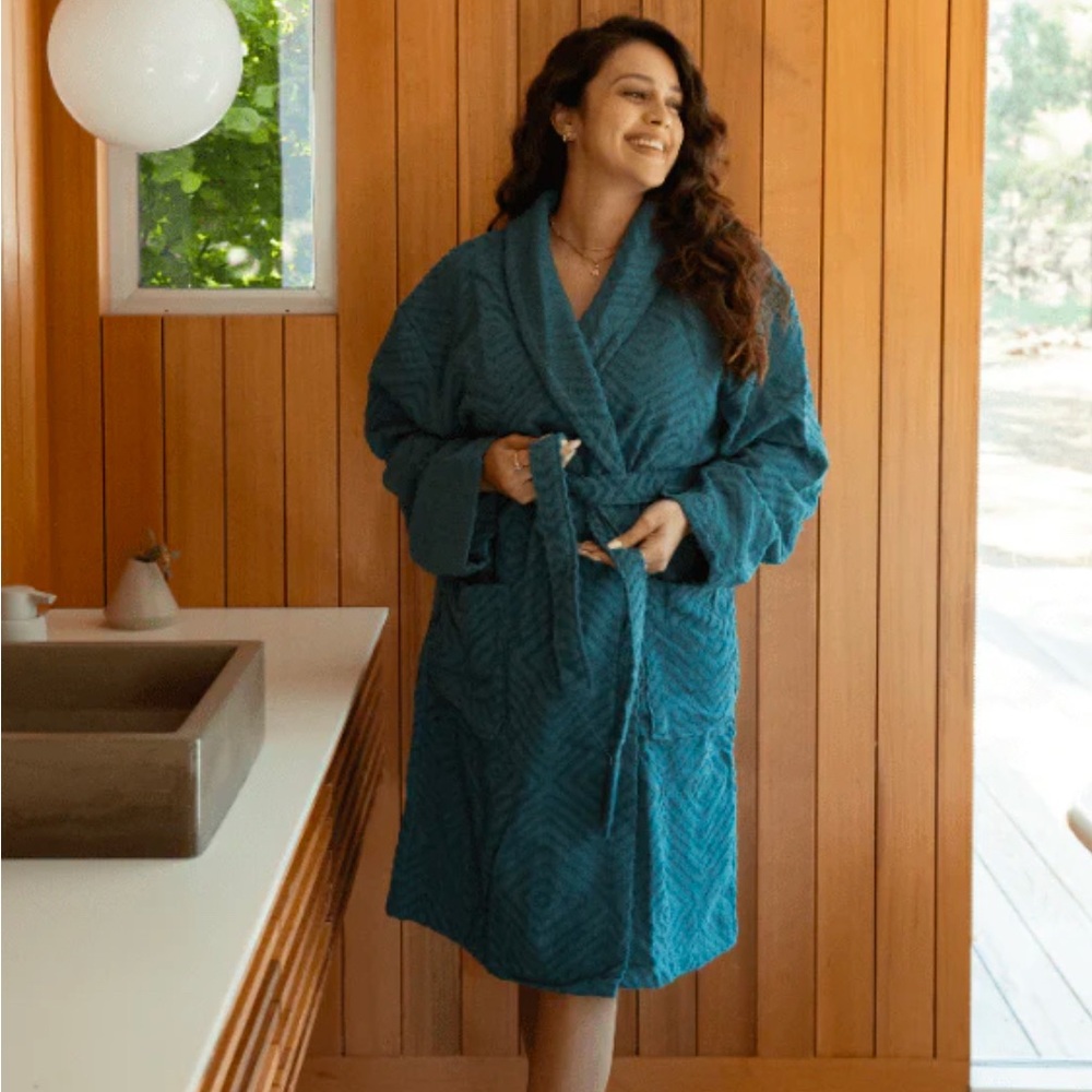 Sand Cloud Radiant Bath Robe Ocean Teal
